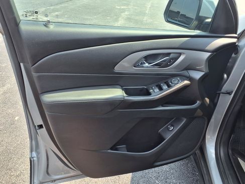 Used 2023 Chevrolet Traverse LT w/ LPO, Floor Liner Package AWD/4WD image 17