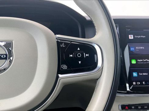 Used 2022 Volvo S90 B6 Inscription w/ Advanced Package image 26