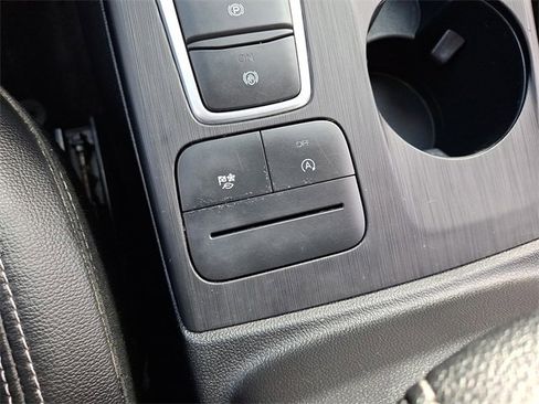 Certified 2022 Ford Escape SEL image 24