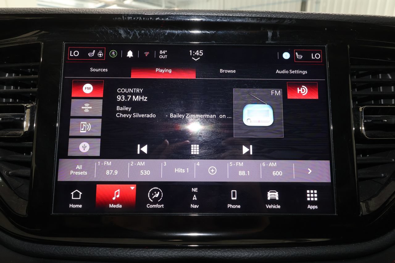 Used 2022 Dodge Durango R/T w/ Blacktop Package AWD/4WD image 12