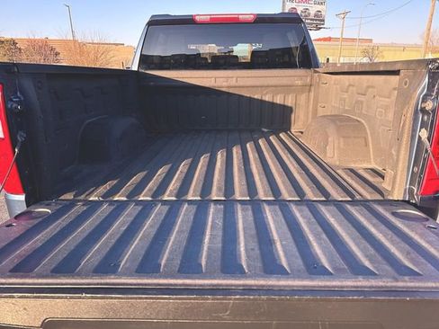 Used 2022 Chevrolet Silverado 1500 LT image 24