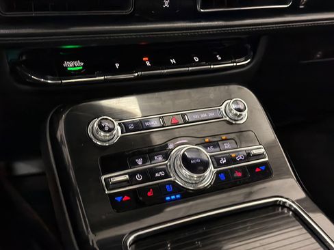 Certified 2023 Lincoln Nautilus Reserve w/ Monochromatic Package AWD/4WD image 29