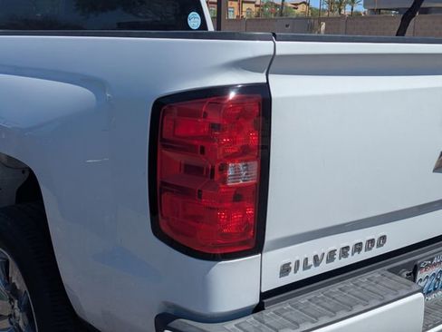 Used 2018 Chevrolet Silverado 1500 Custom w/ Custom Value Package image 10