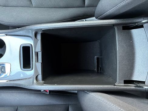 Used 2024 Chevrolet Malibu LT FWD image 26
