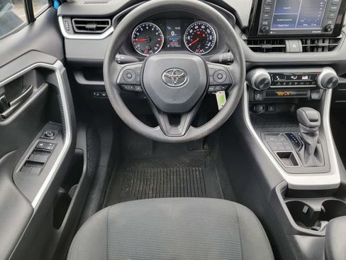 Used 2021 Toyota RAV4 LE image 30