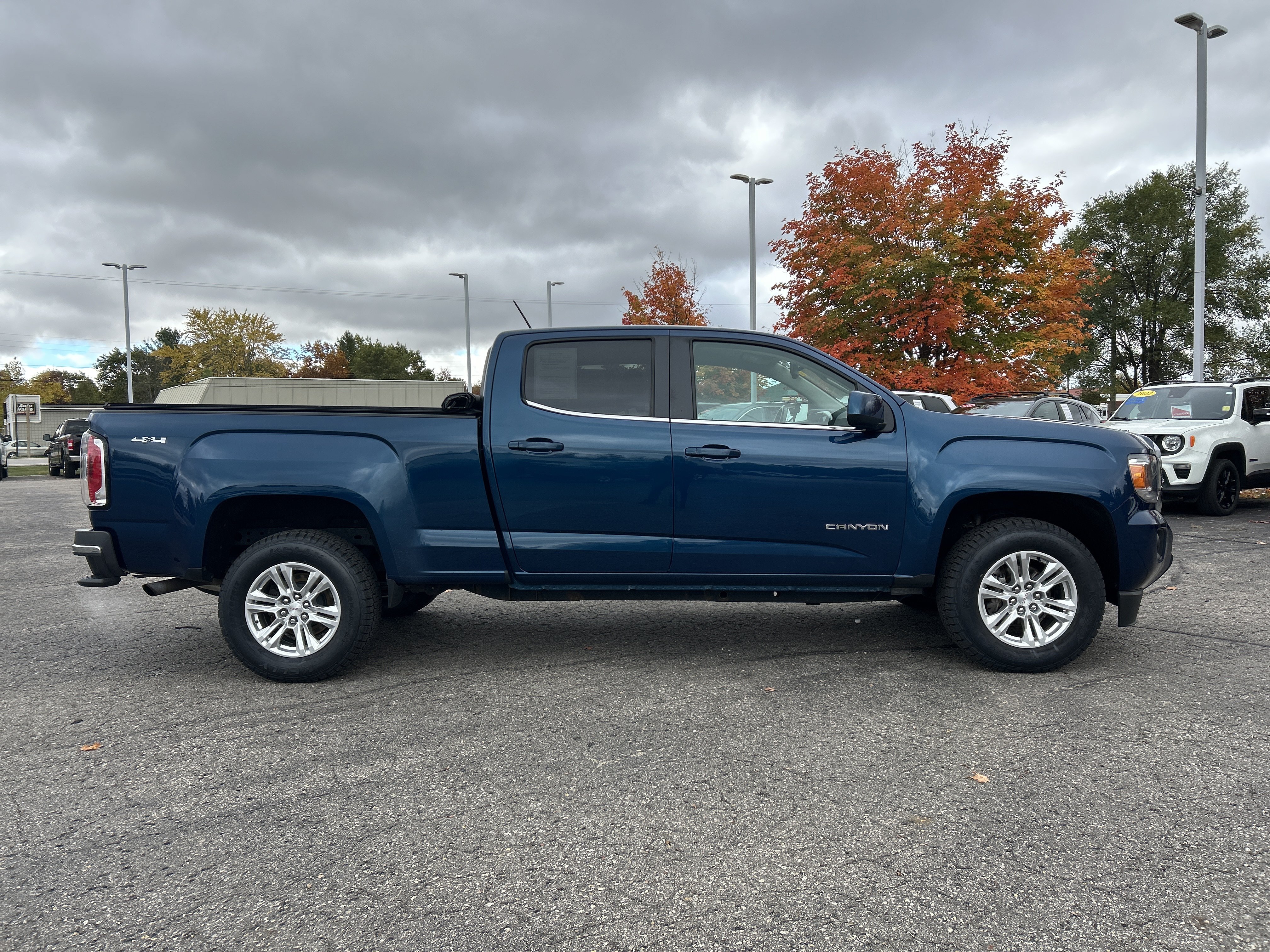 Used 2019 GMC Canyon SLE w/ Driver Alert Package AWD/4WD image 2