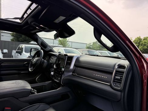 Used 2019 RAM 1500 Limited AWD/4WD image 9