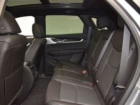 Used 2025 Cadillac XT5 Premium Luxury FWD image 10
