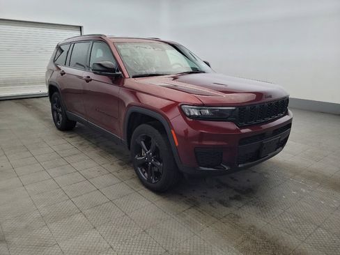 Used 2022 Jeep Grand Cherokee L Laredo image 13