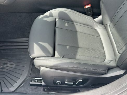 New 2026 BMW 330i Sedan w/ Premium Package RWD image 43