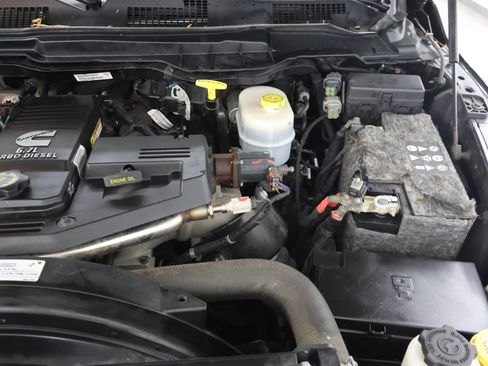 Used 2016 RAM 3500 Laramie AWD/4WD image 19