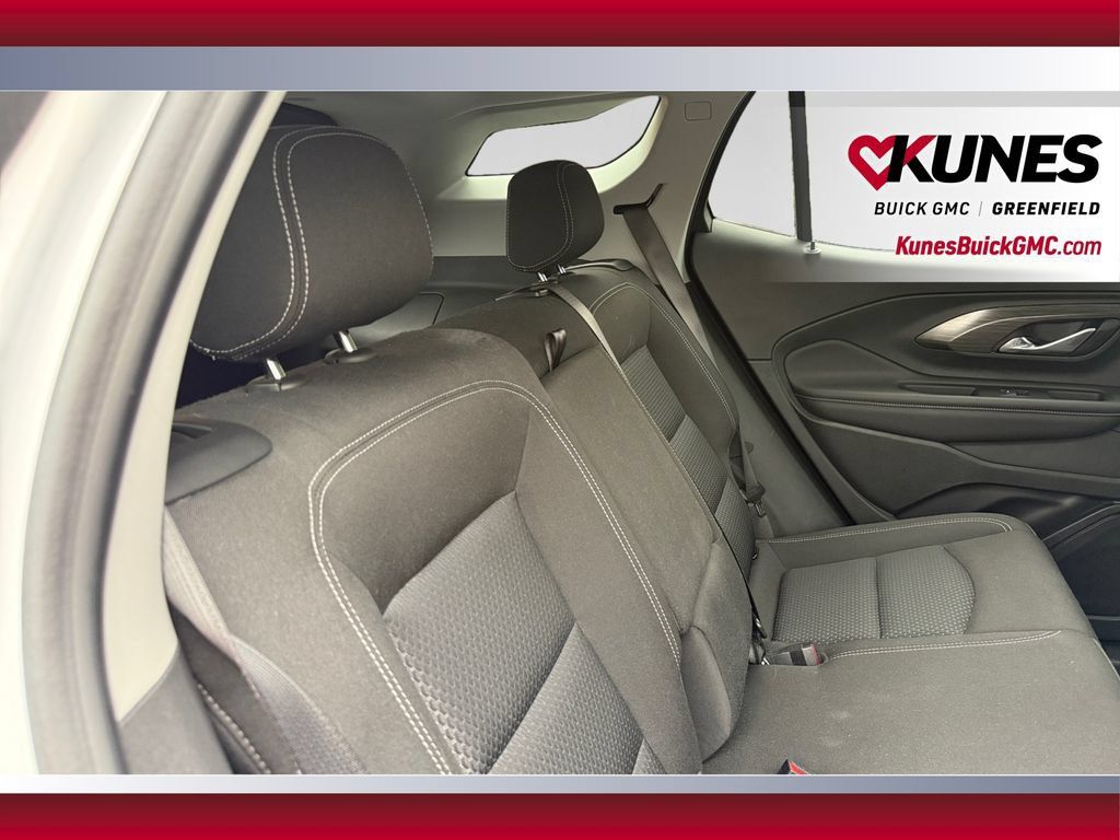 Used 2022 GMC Terrain SLE w/ Driver Convenience Package AWD/4WD image 15