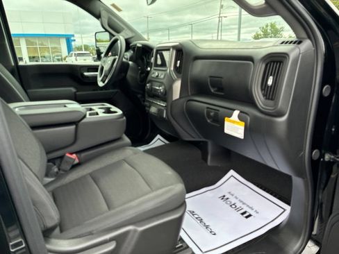 New 2026 Chevrolet Silverado 2500 Custom w/ Custom Value Package AWD/4WD image 32