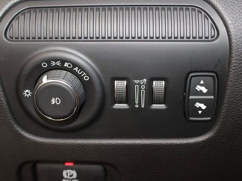 Used 2022 Jeep Wagoneer Series II image 45