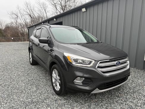 Used 2018 Ford Escape SEL image 1
