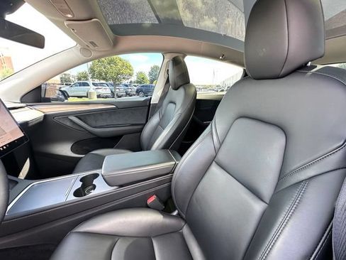 Used 2023 Tesla Model Y Performance AWD/4WD image 21