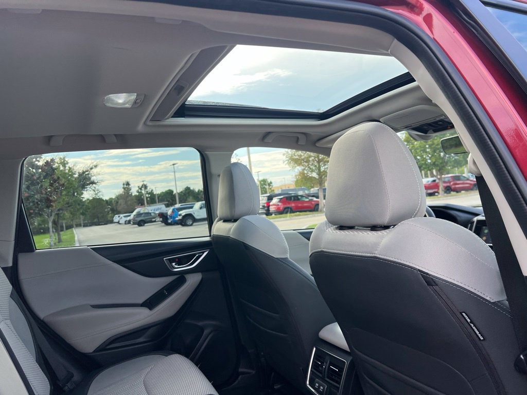 Used 2020 Subaru Forester Premium AWD/4WD image 18