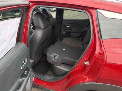 New 2026 Nissan Kicks SR w/ Cold Weather Package image 15