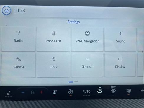 Used 2023 Ford Escape SE w/ Class II Trailer Tow Package image 4