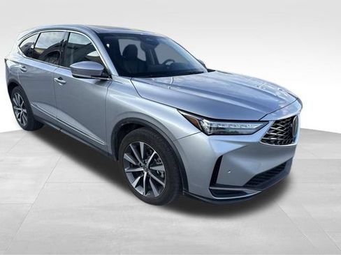 Used 2025 Acura MDX SH-AWD w/ Technology Package image 4