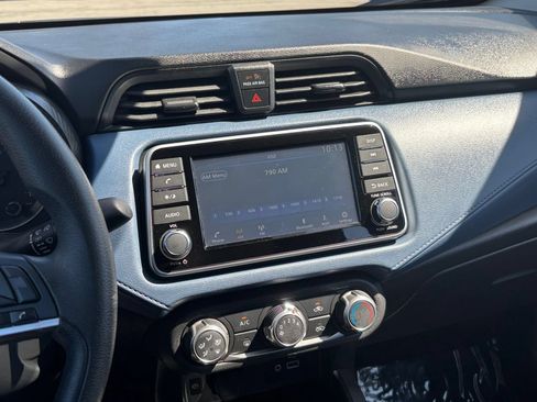 Used 2025 Nissan Versa SV FWD image 20
