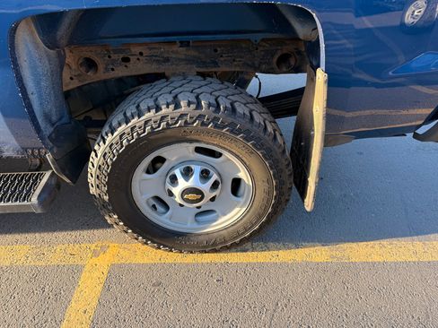 Used 2019 Chevrolet Silverado 2500 W/T image 9