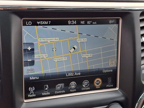 Used 2015 Jeep Grand Cherokee Limited AWD/4WD image 19