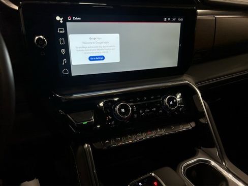 Used 2025 GMC Sierra 1500 Denali Ultimate image 16