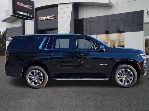 Used 2025 Chevrolet Tahoe LS AWD/4WD image 25
