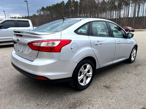Used 2012 Ford Focus SE image 4