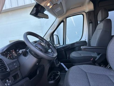 Used 2023 RAM ProMaster 3500 w/ Crew Van Package FWD image 8