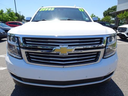 Used 2017 Chevrolet Suburban Premier AWD/4WD image 9