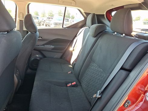 Used 2023 Nissan Kicks SV w/ Exterior Package FWD image 12
