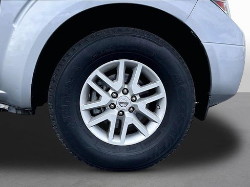Used 2019 Nissan Frontier SV RWD image 8
