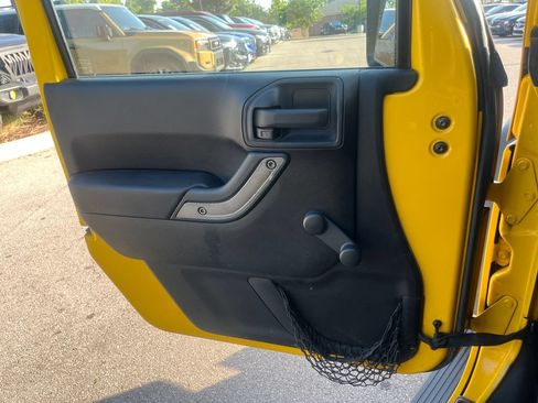 Used 2011 Jeep Wrangler Sport AWD/4WD image 10