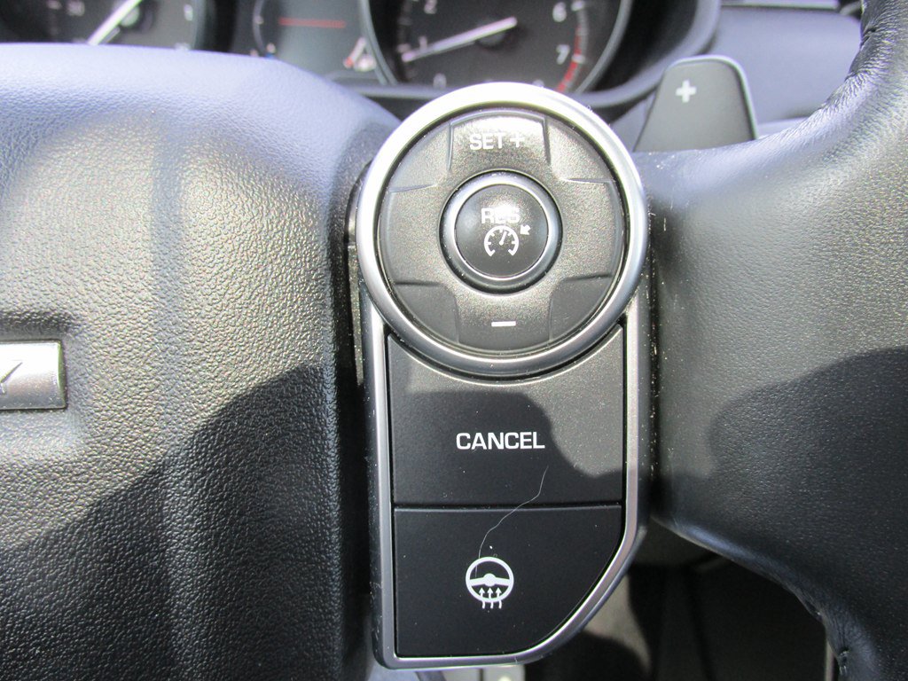Used 2017 Land Rover Discovery SE AWD/4WD image 16