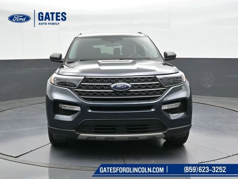 Used 2022 Ford Explorer XLT w/ Equipment Group 202A AWD/4WD image 5