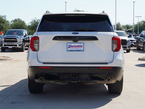 Used 2023 Ford Explorer ST-Line w/ Class IV Trailer Tow Package RWD image 8