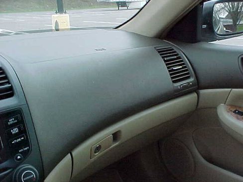 Used 2005 Honda Accord EX image 20