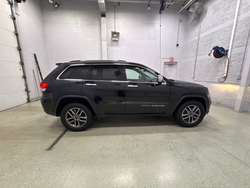 Used 2020 Jeep Grand Cherokee Limited w/ Trailer Tow Group IV AWD/4WD image 3