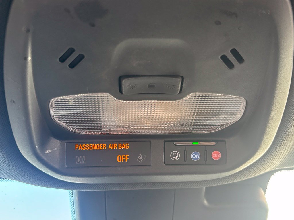 Used 2024 Chevrolet Trax RS FWD image 16