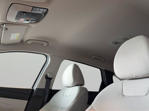 Certified 2025 Hyundai Tucson SEL AWD/4WD image 16