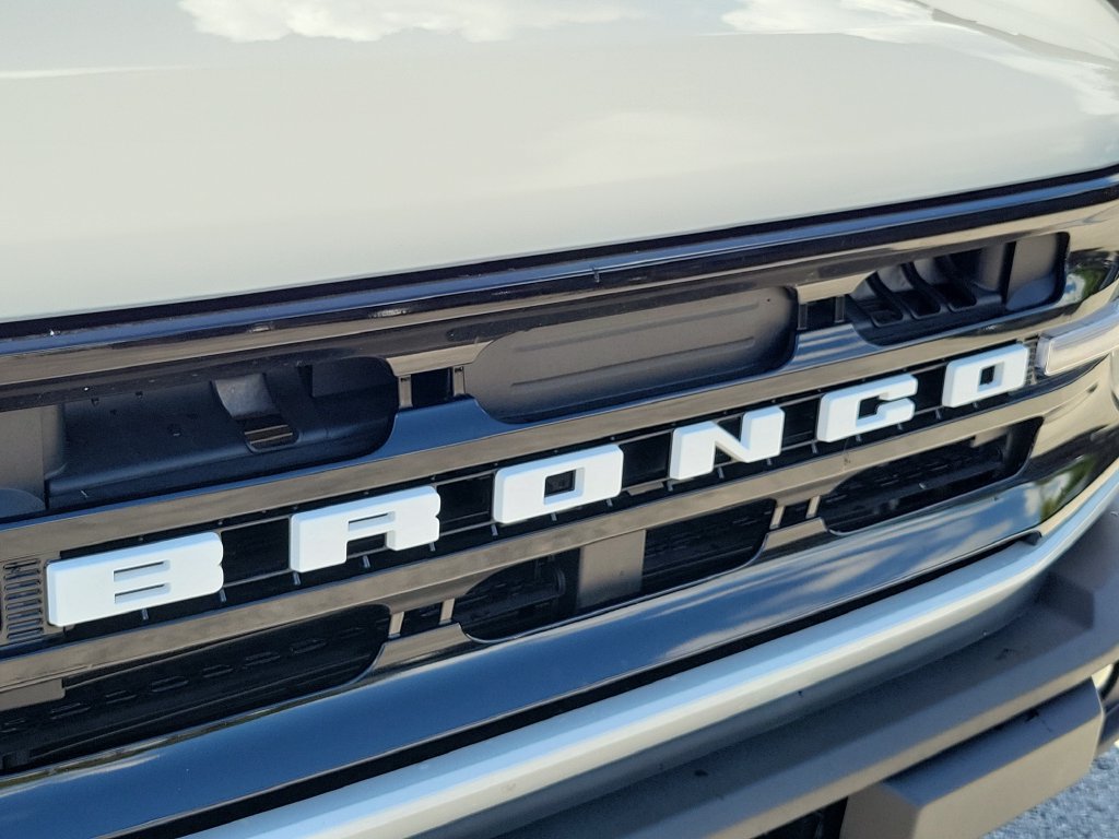 Used 2026 Ford Bronco Outer Banks AWD/4WD image 10