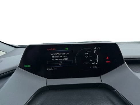 Used 2024 Toyota Prius XLE FWD image 14