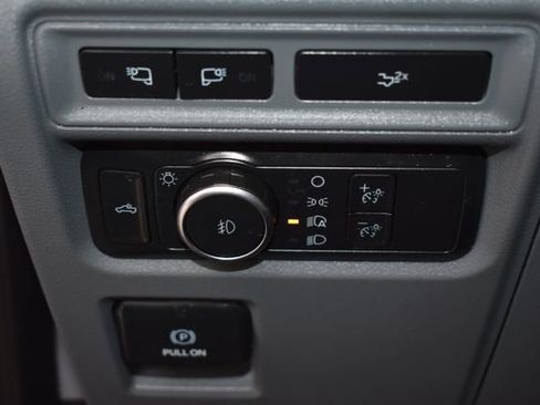 Used 2022 Ford F150 XLT w/ Equipment Group 302A High AWD/4WD image 16