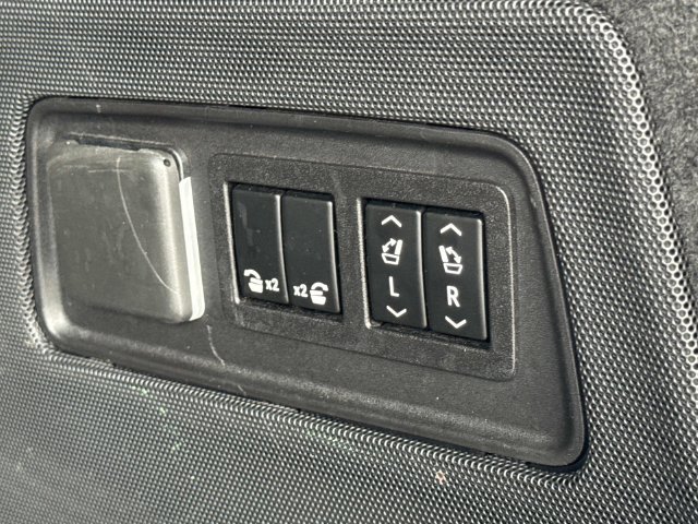 Used 2021 Cadillac Escalade Sport AWD/4WD image 6