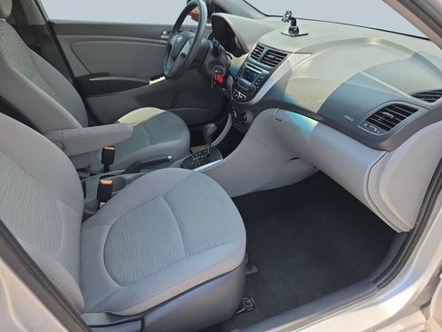 Used 2015 Hyundai Accent GLS FWD image 28