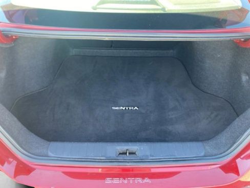 Used 2022 Nissan Sentra SR w/ Electronics Package image 28