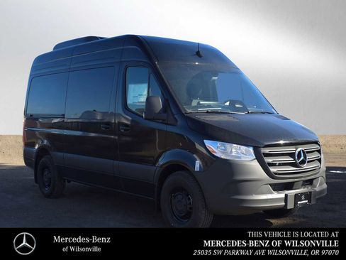 New 2025 Mercedes-Benz Sprinter 2500 image 1
