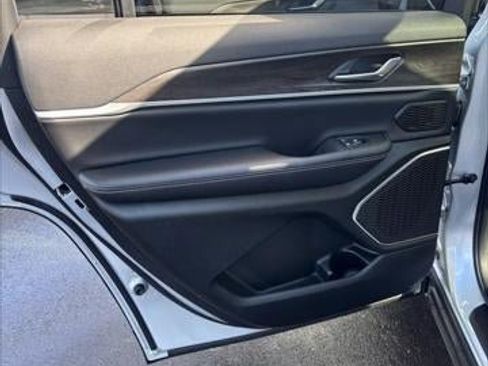 New 2026 Jeep Grand Cherokee L Limited image 47